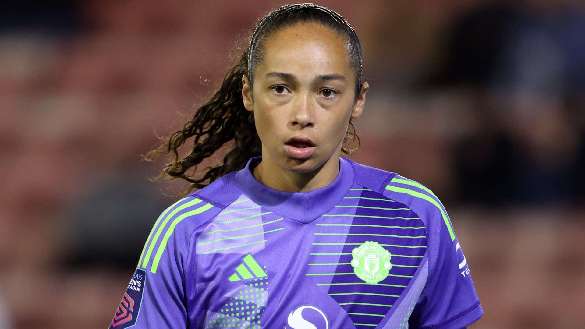 萨卡和史密 萨卡和史密